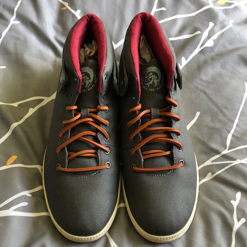 Low top trainers sneakers